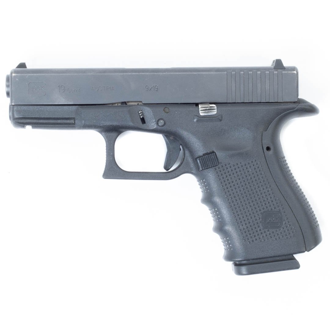 SIG SAUER 19 GEN 4 9MM LUGER (9x19 PARA)  SEMI AUTO HANDGUNS