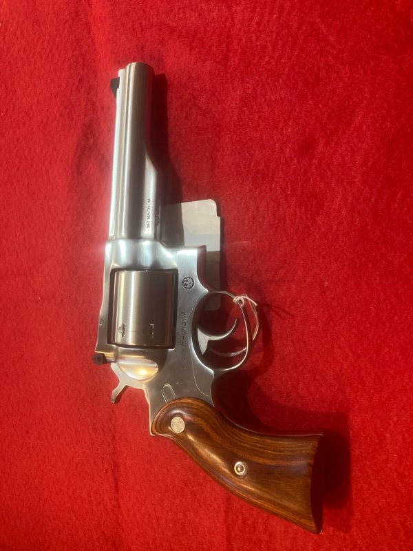 RUGER REDHAWK STAINLESS Handguns Revolver